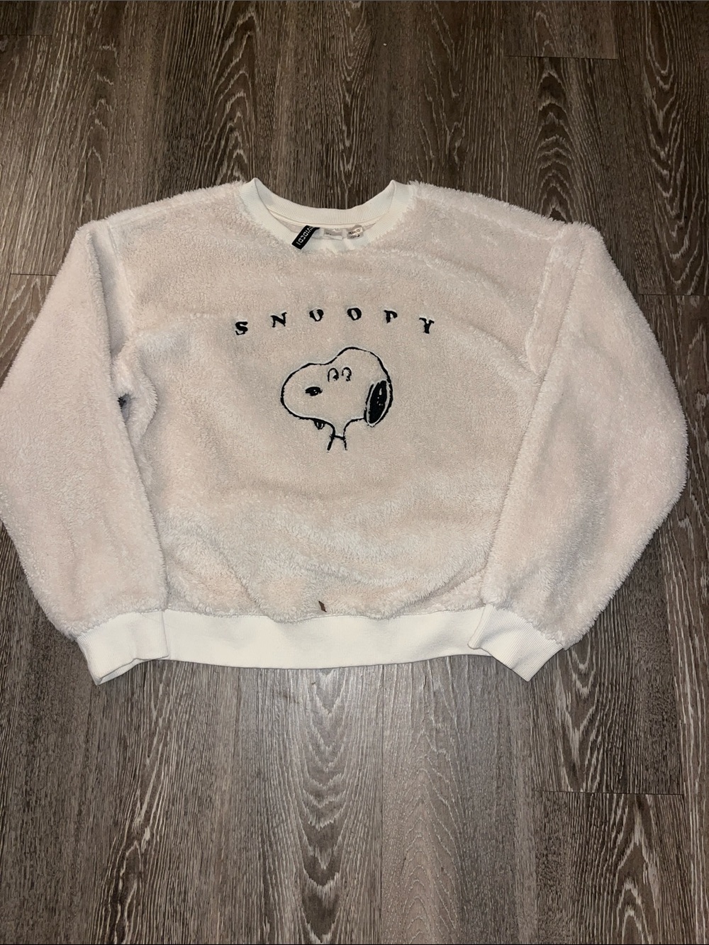H&M Peanuts Snoopy Fuzzy Crewneck Sweatshirt off-white Size Small